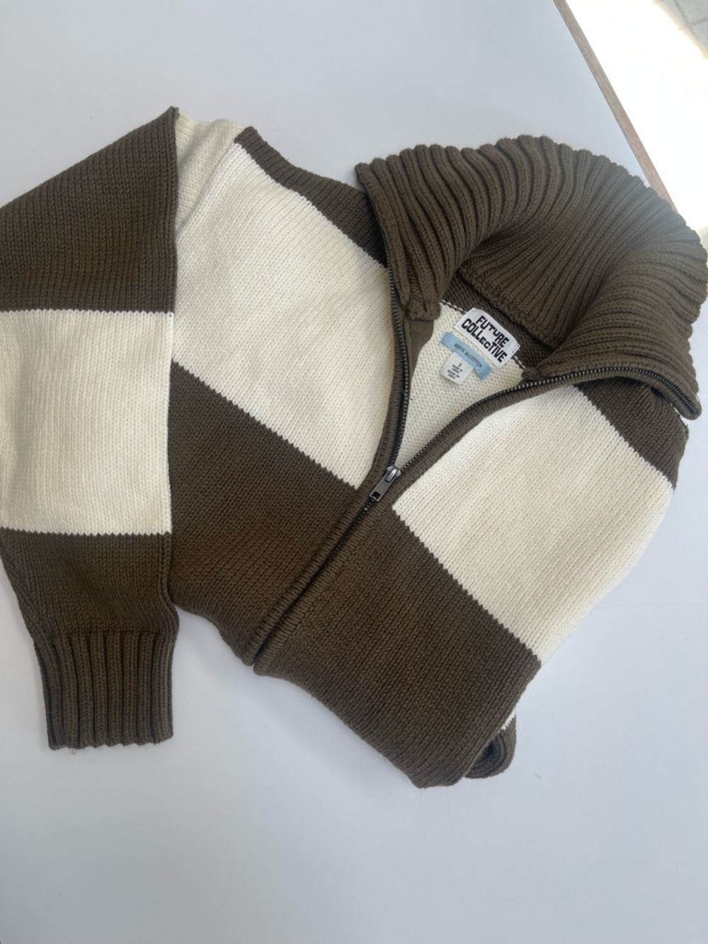 Olive Brown & Cream Zip-Up Sweater